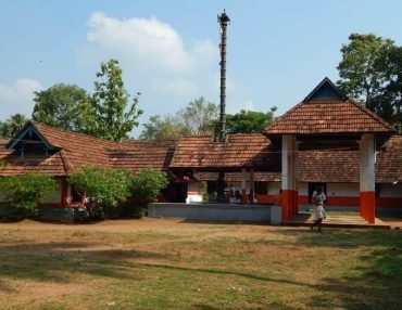 karunnatukavu_sri_kr_6o18c